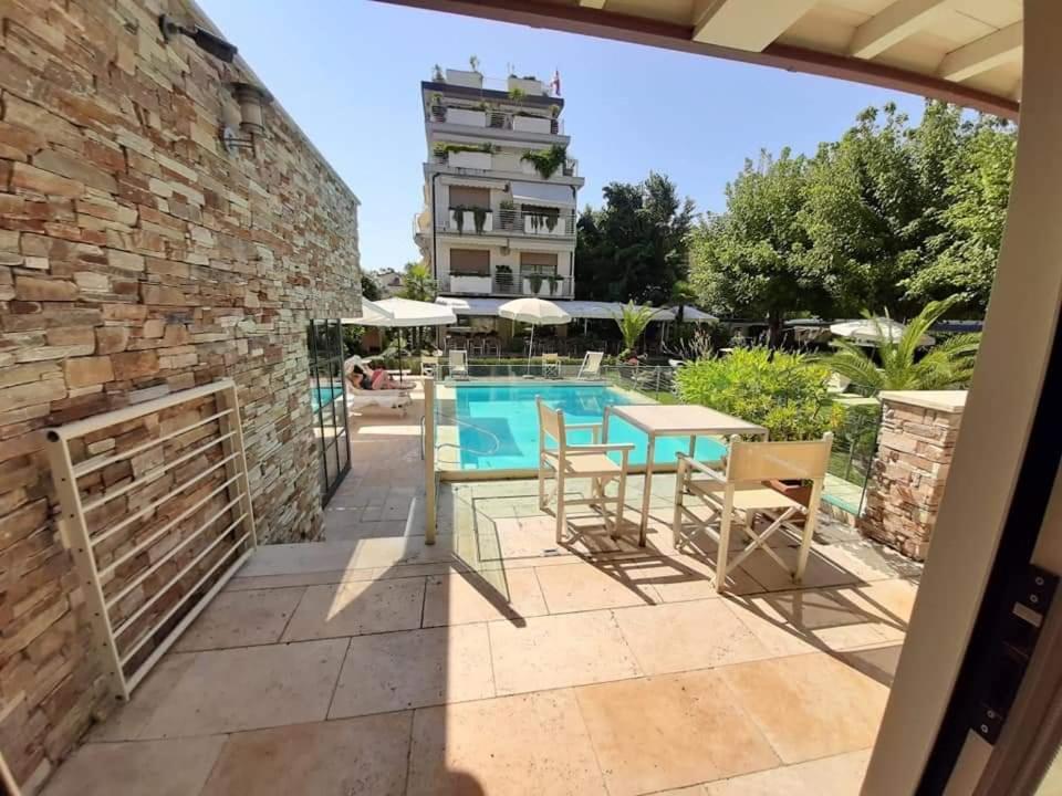Hotel Bacco Lido di Camaiore Exterior photo